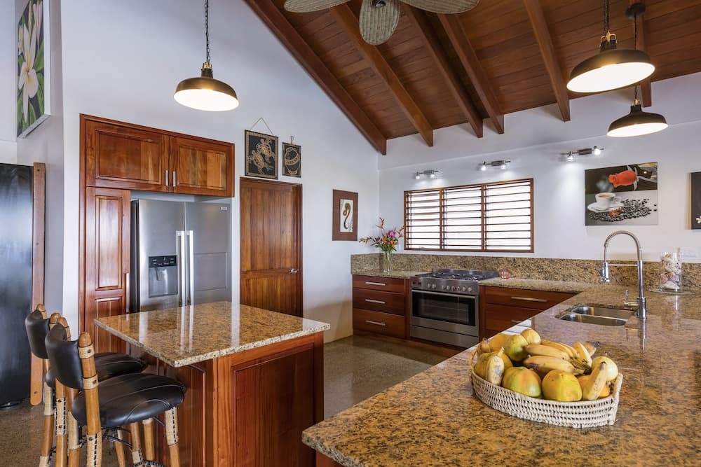 Luxury Villa, 4 Bedrooms, Ocean View, Sea Facing at Sea Winds Luxury Villas