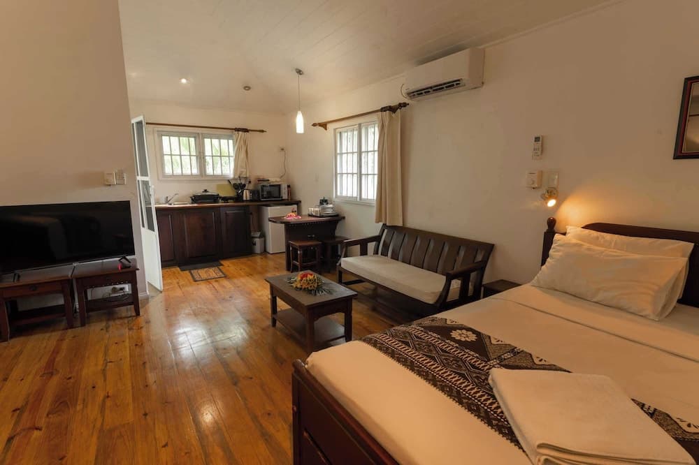 Superior Double Room, 1 Bedroom, Non Smoking, Garden View at Five Princes Hotel