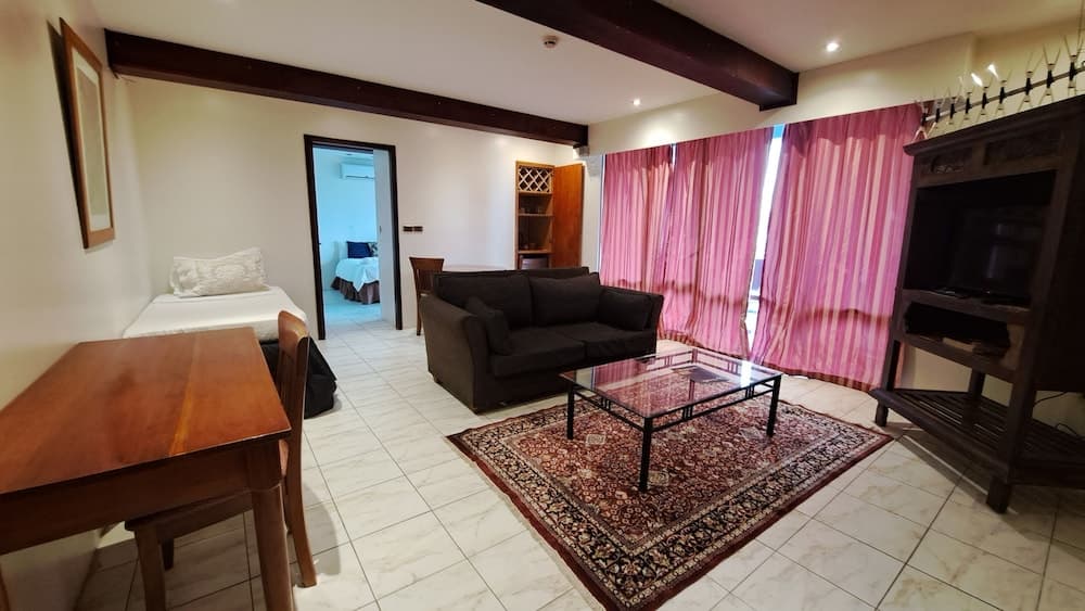 Executive Suite at De Vos on the Park
