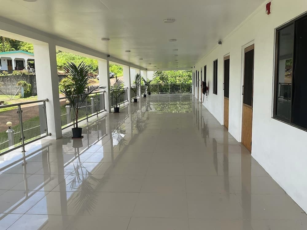Standard Room, 1 King Bed, Courtyard View at White Diamond Apartment