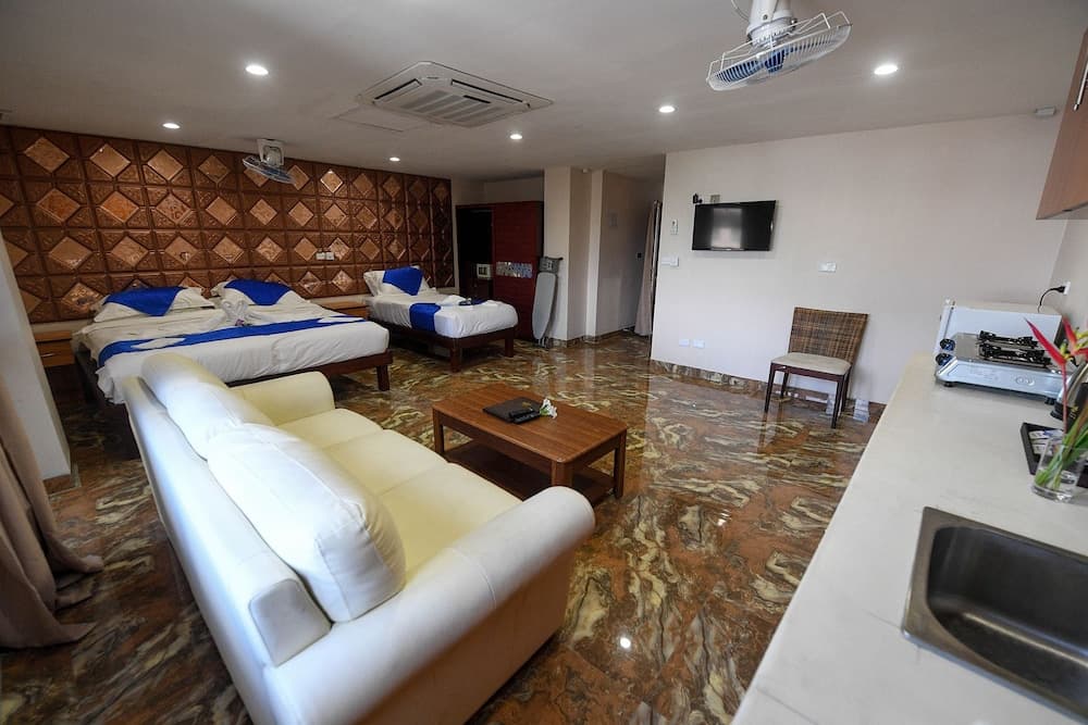 Executive Apartment, Multiple Beds, Mountain View at The President Hotel